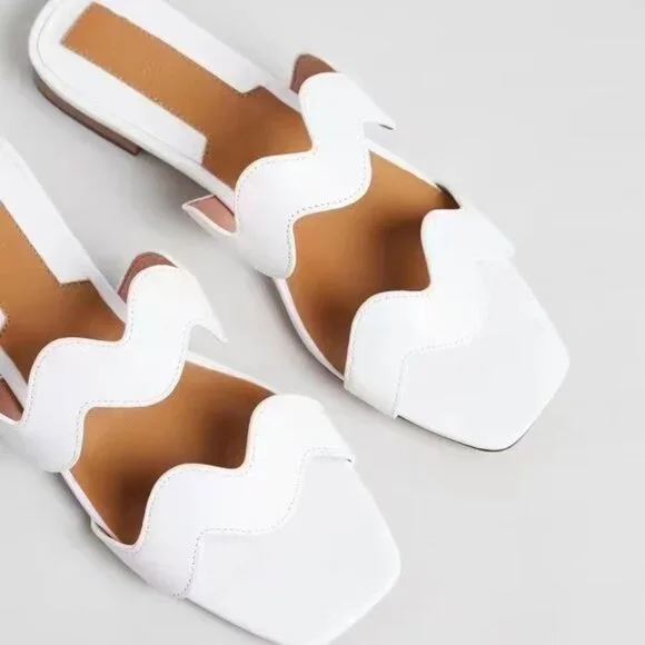 Jaggar Scallop Leather Flat - Picture 4 of 4